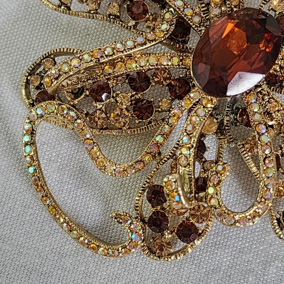 Vintage Gold AB Brown Crystal Flower Pin Brooch - Picture 3 of 9